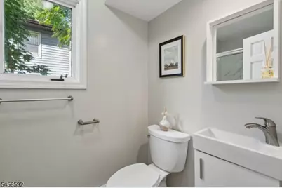 11 Wittkop Pl, Millburn, NJ 07041 - Photo 16