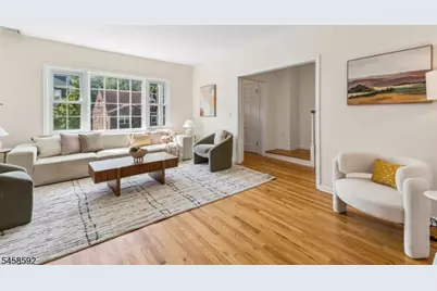 11 Wittkop Pl, Millburn, NJ 07041 - Photo 4
