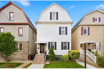 15 Boyle Pl, Elizabeth, NJ 07202 - Photo 2