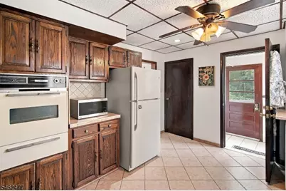15 Boyle Pl, Elizabeth, NJ 07202 - Photo 10