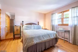 34 Cottage Pl, Garfield, NJ 07026 - Photo 8