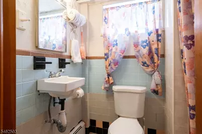 34 Cottage Pl, Garfield, NJ 07026 - Photo 24