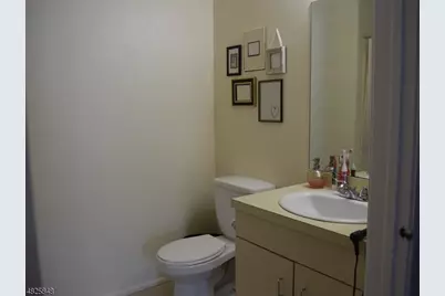 1104 Sage Ct #1104, Mahwah Twp., NJ 07430 - Photo 8