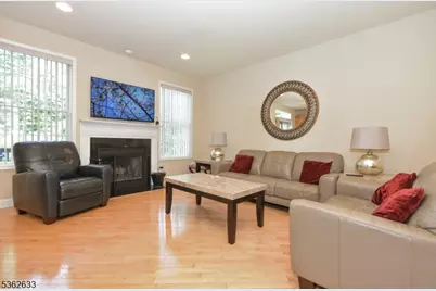 3 Skyview Dr, North Haledon, NJ 07508 - Photo 8