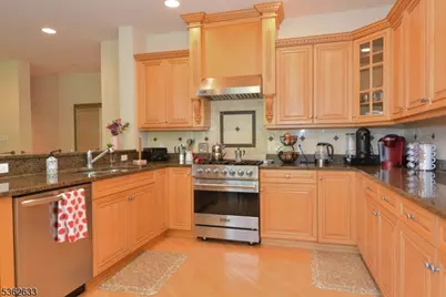 3 Skyview Dr, North Haledon, NJ 07508 - Photo 10