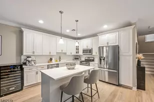32 Dogwood Ln, Wanaque, NJ 07420 - Photo 8