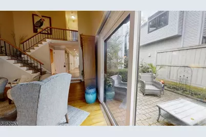 25 Stonegate Dr, Roseland, NJ 07068 - Photo 14