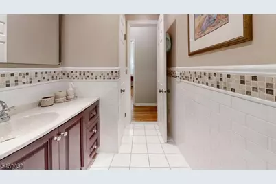 25 Stonegate Dr, Roseland, NJ 07068 - Photo 22