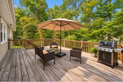27 Fawn Cir, Berkeley Heights Township, NJ 07922 - Photo 14