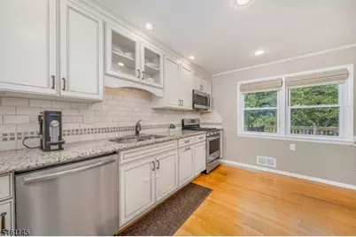 27 Fawn Cir, Berkeley Heights Township, NJ 07922 - Photo 16