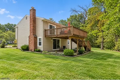 27 Fawn Cir, Berkeley Heights Township, NJ 07922 - Photo 10