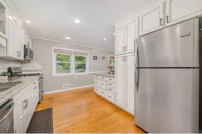 27 Fawn Cir, Berkeley Heights Township, NJ 07922 - Photo 18