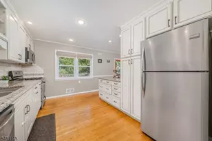 27 Fawn Cir, Berkeley Heights Township, NJ 07922 - Photo 18