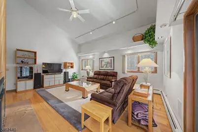 5 Allen Dr, Kinnelon, NJ 07405 - Photo 8