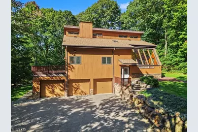 5 Allen Dr, Kinnelon, NJ 07405 - Photo 1