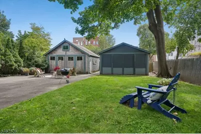 46 Monroe Pl, Bloomfield, NJ 07003 - Photo 26