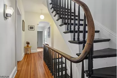 46 Monroe Pl, Bloomfield, NJ 07003 - Photo 18