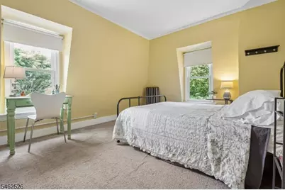 46 Monroe Pl, Bloomfield, NJ 07003 - Photo 22
