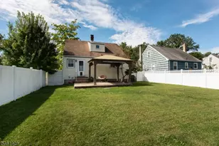 102 Gold St, Green Brook Township, NJ 08812 - Photo 16