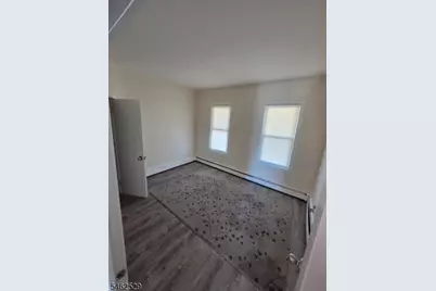 24 Pleasant Ave #1, Clifton, NJ 07013 - Photo 2