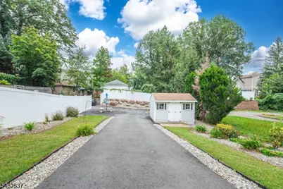 359 Pennington Ave, Passaic, NJ 07055 - Photo 18