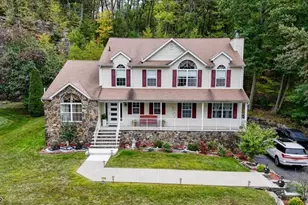 22 Cherbourg Dr, West Milford, NJ 07480 - Photo 2
