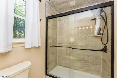 51 Ringwood Ave, Pompton Lakes, NJ 07442 - Photo 22