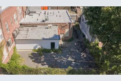 122 Myrtle Ave, Irvington, NJ 07111 - Photo 2