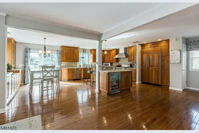 22 Sloping Hill Ter, Wayne, NJ 07470 - Photo 12