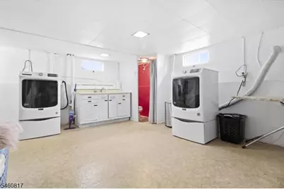 160 Bridge St, Roselle Park, NJ 07204 - Photo 16