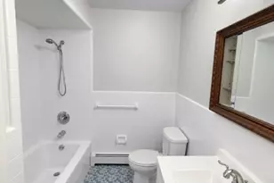 211 E 9th Ave, Roselle, NJ 07203 - Photo 10