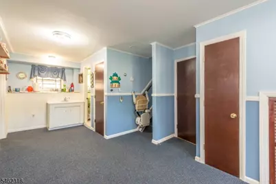 4 Sycamore Pl, Fairfield, NJ 07004 - Photo 24