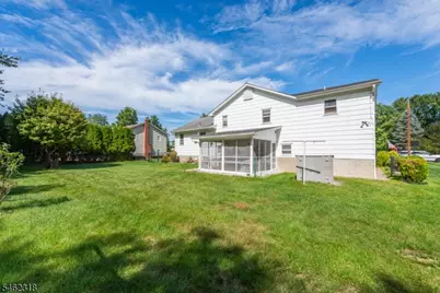 4 Sycamore Pl, Fairfield, NJ 07004 - Photo 30