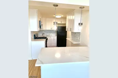 9 Park Ave #2B, Rutherford, NJ 07070 - Photo 6