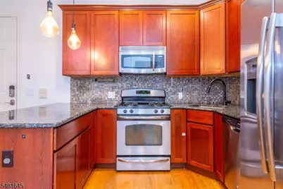 186 Walnut St #110, Bloomfield, NJ 07003 - Photo 2