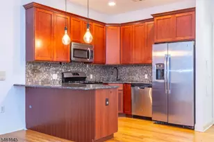186 Walnut St, Bloomfield Twp., NJ 07003 - Photo 8