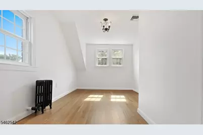 303 Huntington Rd, Union Township, NJ 07083 - Photo 32