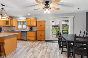 17 Pequot Rd, Ringwood, NJ 07456 - Photo 10