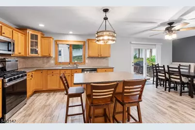 17 Pequot Rd, Ringwood, NJ 07456 - Photo 12