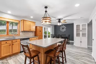 17 Pequot Rd, Ringwood, NJ 07456 - Photo 14