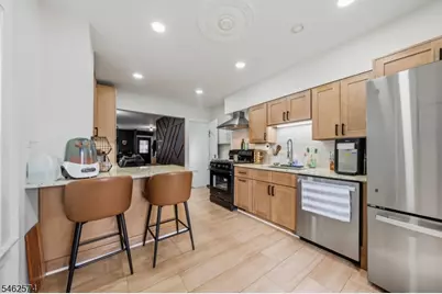 218 E 2nd St, Bound Brook, NJ 08805 - Photo 2
