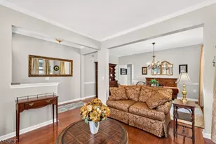 23 Constitution Way, Franklin Township, NJ 08873 - Photo 8
