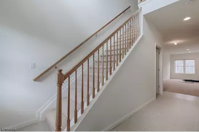 17 Decroce Ct, Parsippany, NJ 07054 - Photo 8