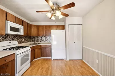 61 Taylor Dr, Franklin Township, NJ 08823 - Photo 12