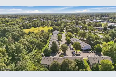 61 Taylor Dr, Franklin Township, NJ 08823 - Photo 32