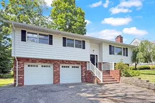 69 Cedar Tree Dr, Vernon, NJ 07422 - Photo 2