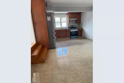 229 Thomas Ave, Lyndhurst Township, NJ 07071 - Photo 4