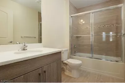 1400 Saint Georges Ave #105, Woodbridge Township, NJ 07001 - Photo 18