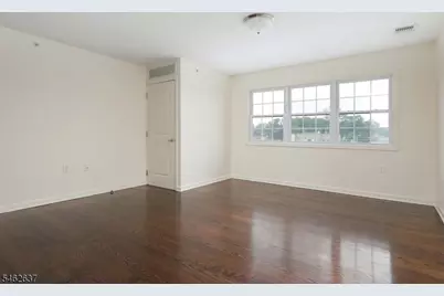 1400 Saint Georges Ave #105, Woodbridge Township, NJ 07001 - Photo 8