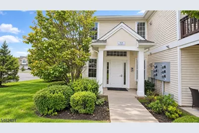 850 Honeybrook Cir, Lopatcong Township, NJ 08886 - Photo 1